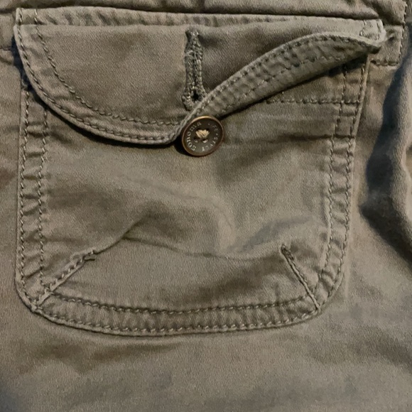 Womens cargo shorts - Picture 3 of 8